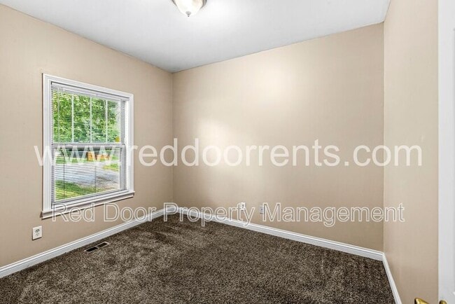Building Photo - 714 N Tremont St