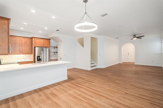 Building Photo - 111 S Melville Ave