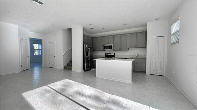 Building Photo - 7600 Stone Crk Trl