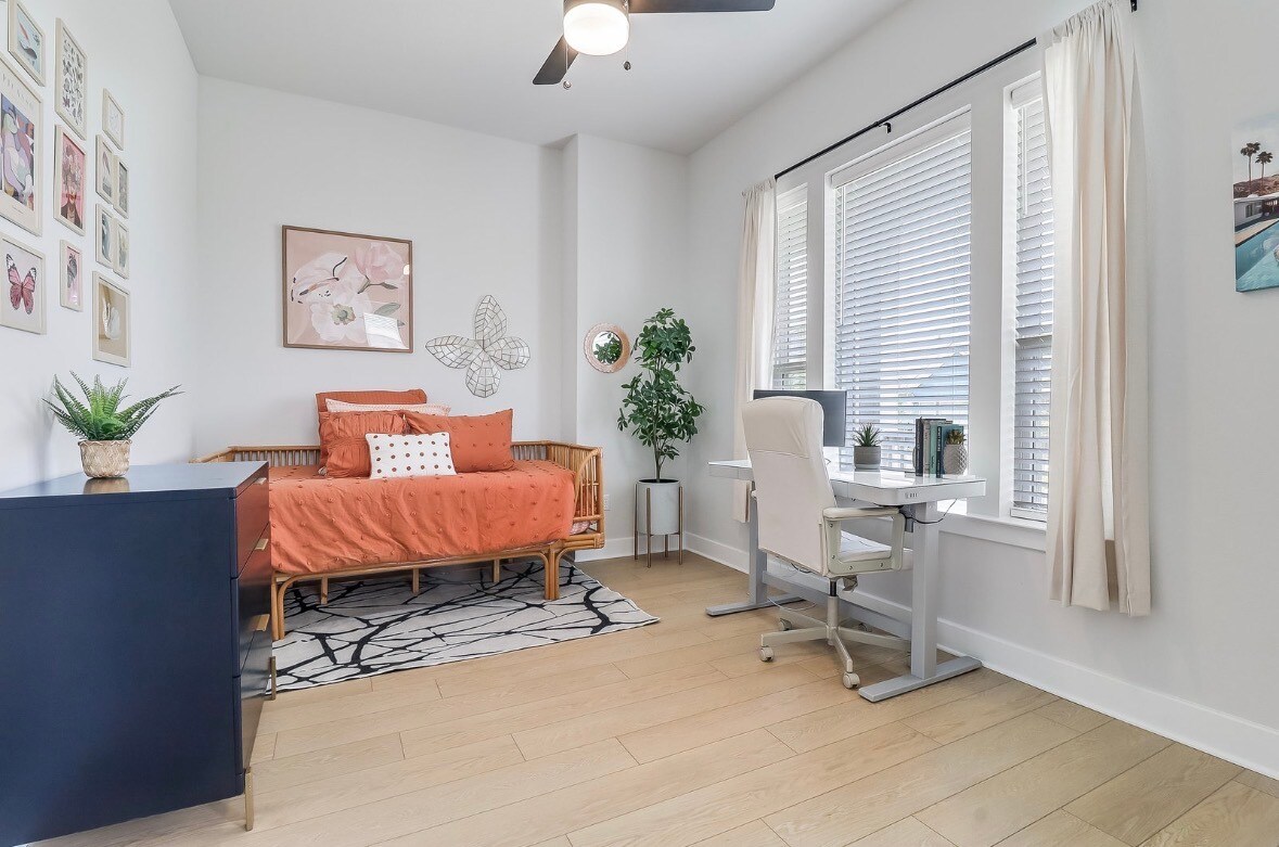 Building Photo - 6006 Rangeland Rd