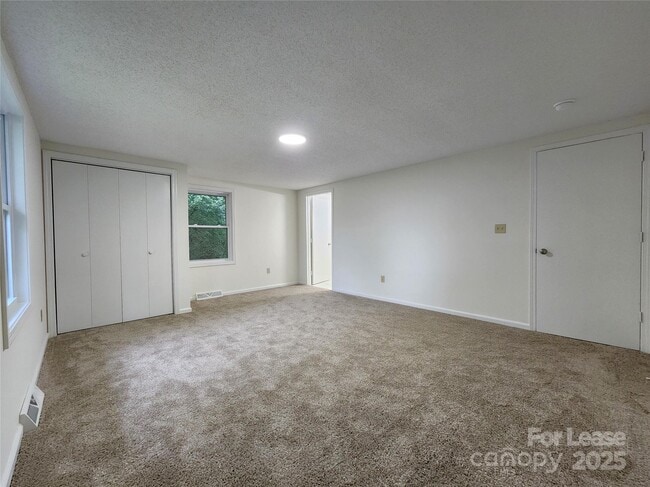 Building Photo - 12719 Cottonville Rd