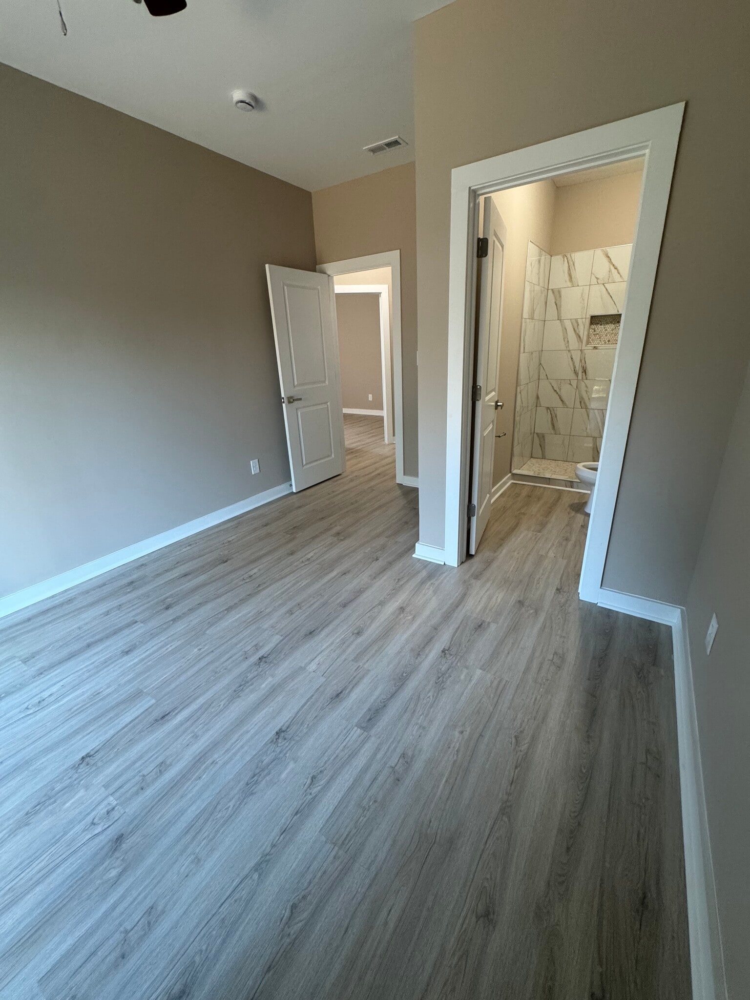 Primary bedroom - 1321 Camden Rd