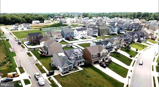 Building Photo - 41416 Heritage Ln