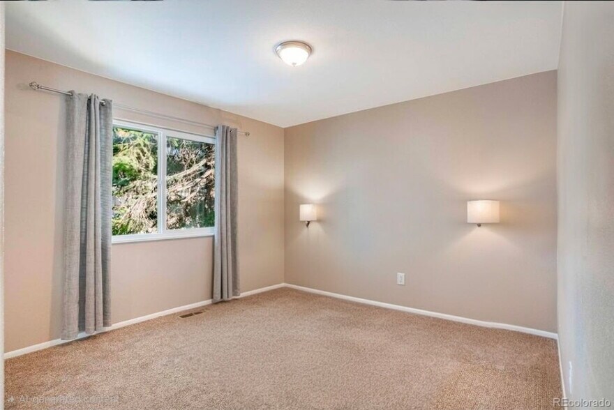 Building Photo - 7373 E Fremont Dr