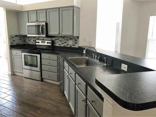 Building Photo - 1009 California Creek Dr