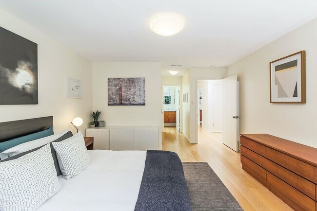 Building Photo - 75 Hancock St