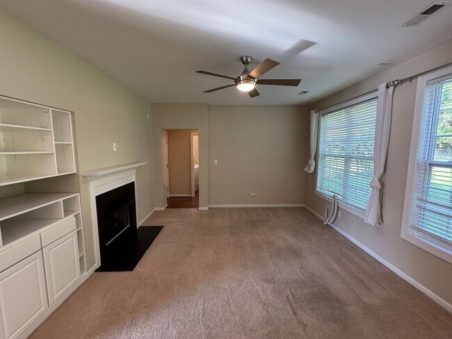 Building Photo - 15620 Prescott Hill Ave