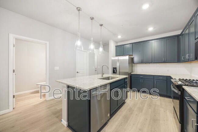Building Photo - 809 Waterthrush Ln