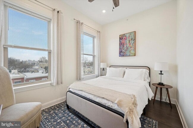 Building Photo - 3958 Mt Vernon St