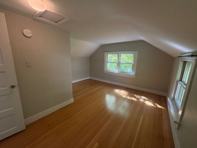 Building Photo - 531 Arapahoe Ave