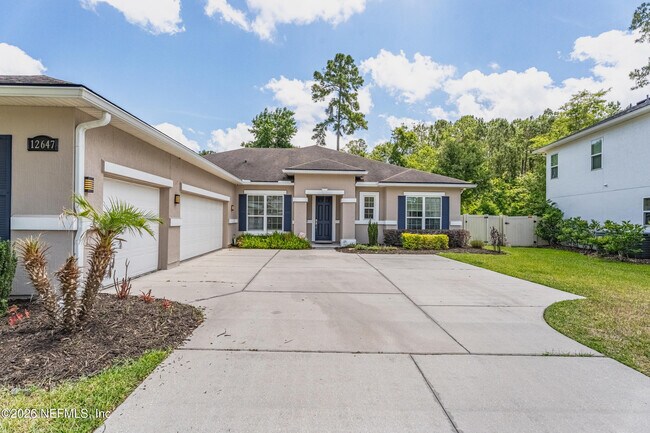 Building Photo - 12647 Julington Oaks Dr