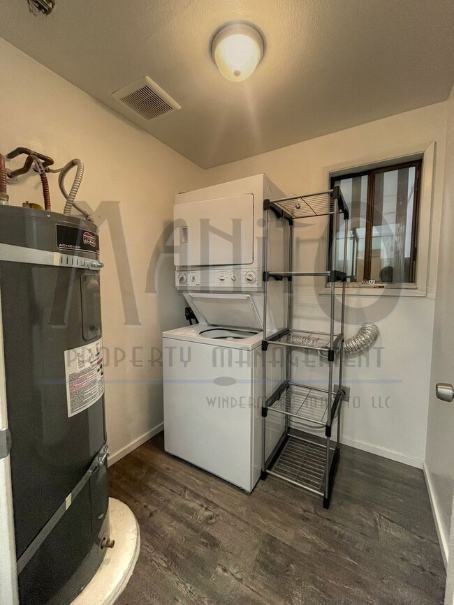 Building Photo - 3624/3626 S Mount Vernon Street Duplex (Lo...