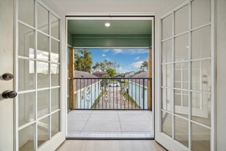 Building Photo - 711 E 32nd St