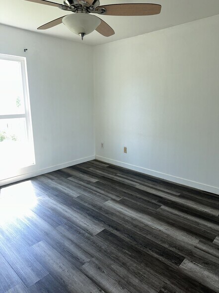 Building Photo - 33 Waiaka Ln