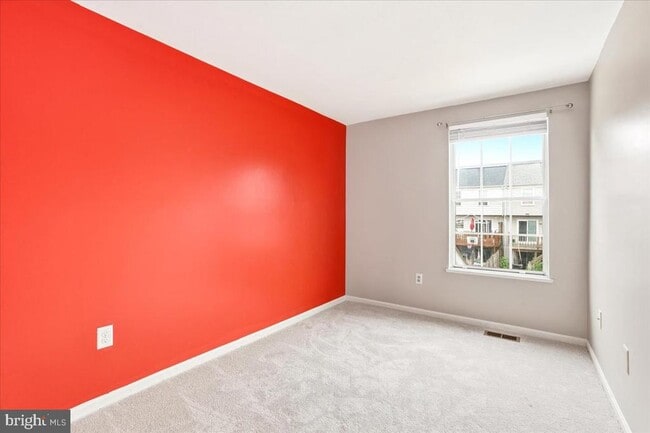 Building Photo - 5735 Sunset View Ln