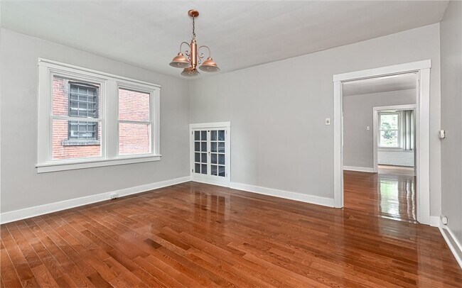 Building Photo - 1003 S Trenton Ave