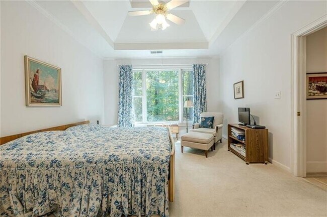 Building Photo - 322 Pebble Trail