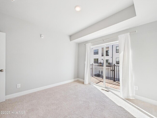 Building Photo - 1251 Shaw View Aly