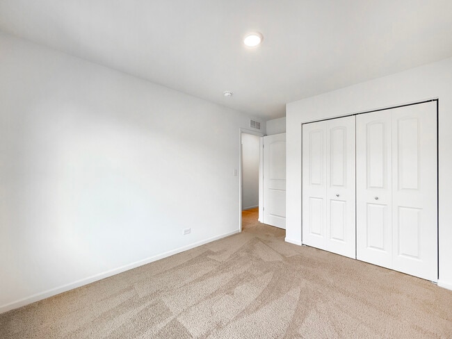 Building Photo - 2385 Upland Rd