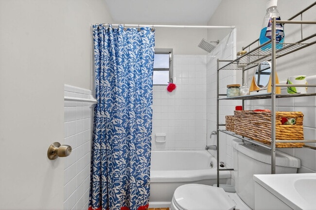 Building Photo - Island Living Made Easy — Remodeled 2BR Home, Fully Fenced Yard Near Downtown St. Pete