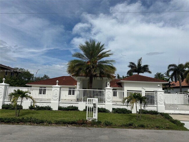 Building Photo - 465 NW 119th Ave