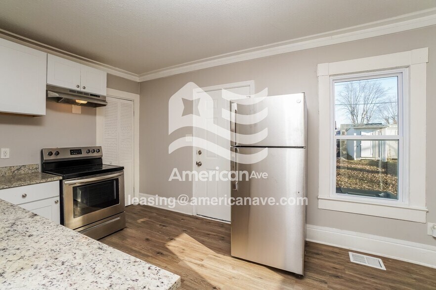 Building Photo - 1426 Chartres St