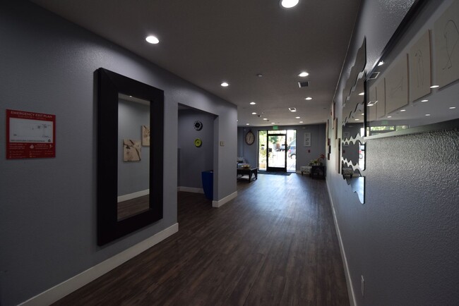 Building Photo - 7851 Ventura Canyon Ave