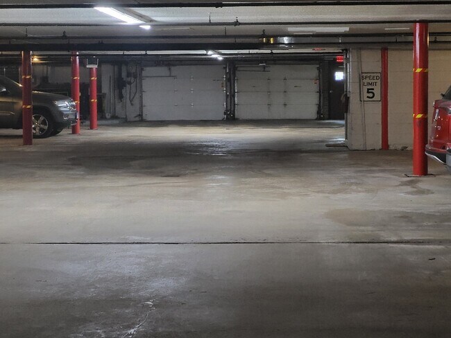 Building Photo - 7510 Farmingdale Dr