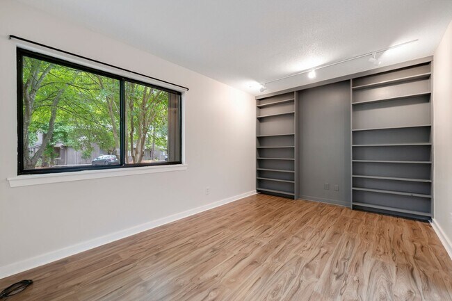 Building Photo - Beautiful Village West Townhome. Updates galore!