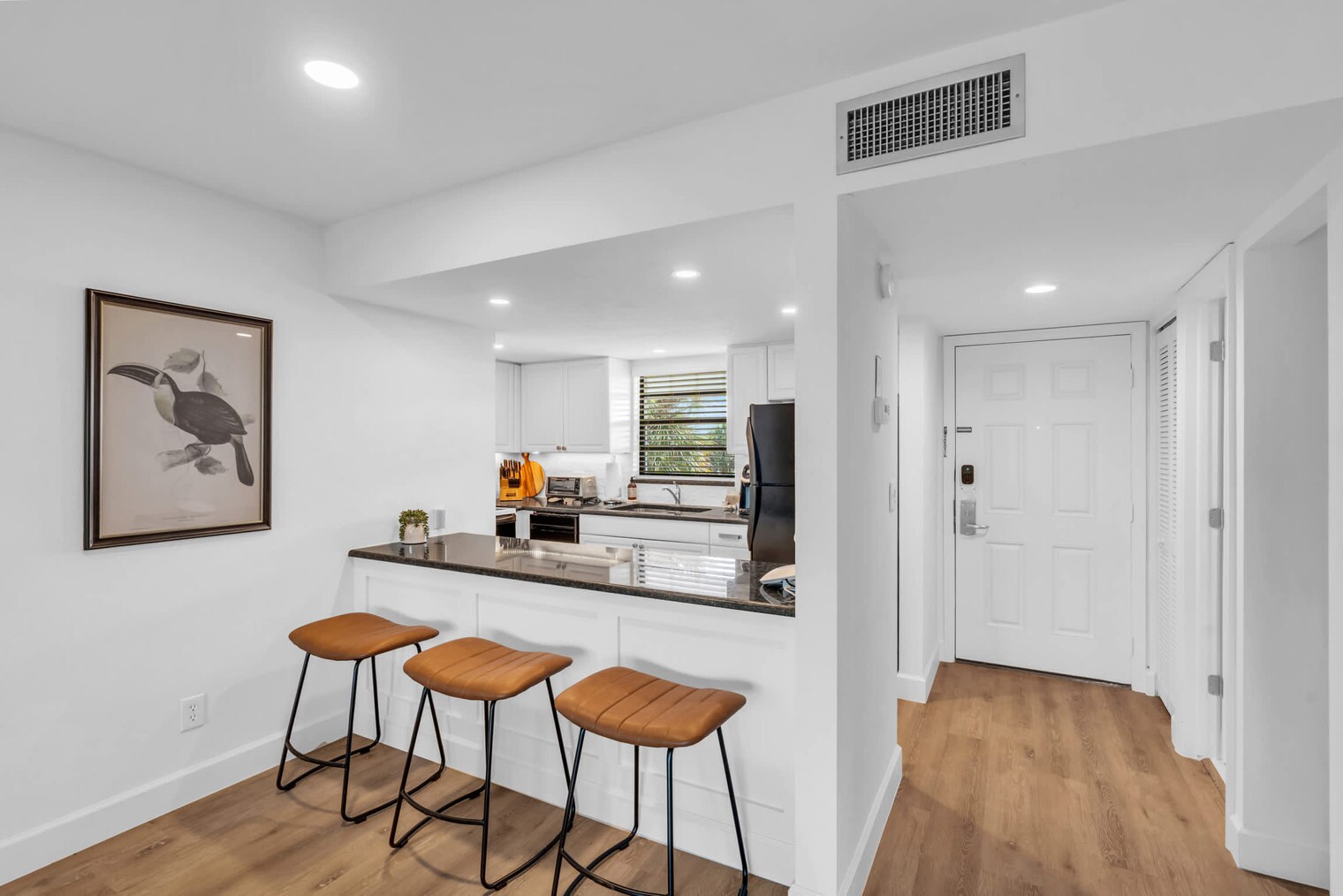 Building Photo - 600 Neapolitan Way