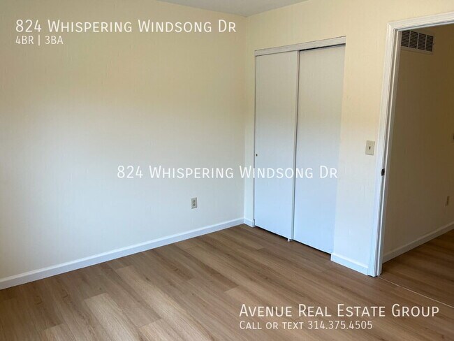 Building Photo - 824 Whispering Windsong Dr