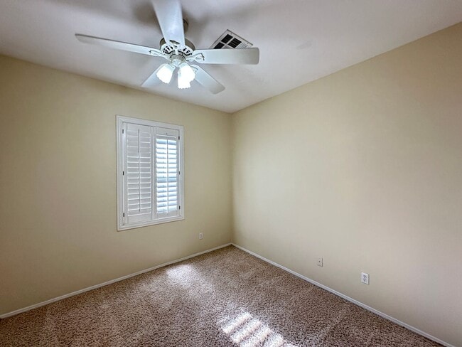 Building Photo - MADISON PLACE AT SUMMERLIN