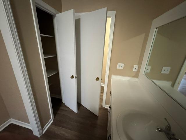 Building Photo - 224 Sunnydale Dr