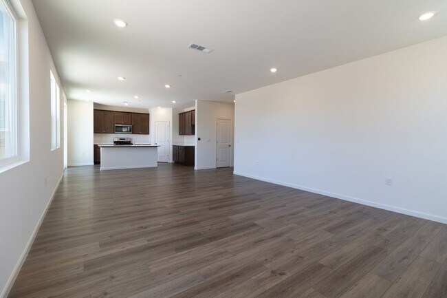 Building Photo - Stunning new home for rent in Manteca!