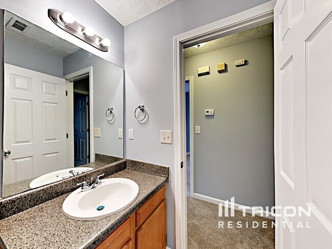 Building Photo - 1610 Westfield Ct NW