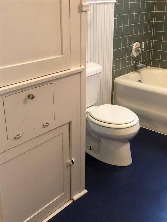 Building Photo - 2107 Newton St