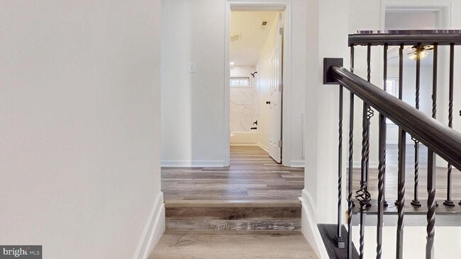 Building Photo - 40750 King Dr