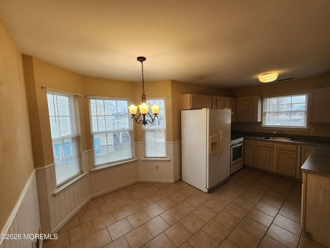 Building Photo - 129 Lighthouse Dr