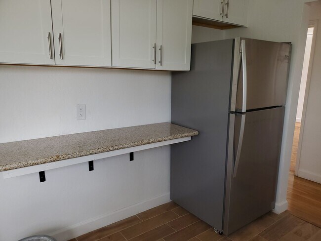 Building Photo - Charming Spanish Style Villa in the heart of Tower!