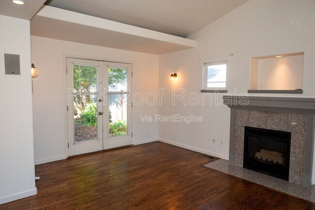 Building Photo - 4840 N 8th St