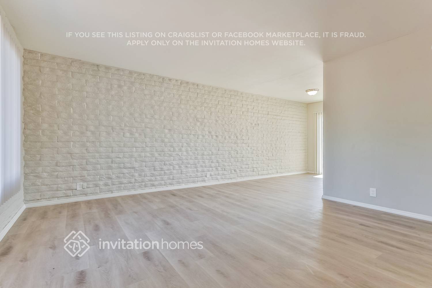 Building Photo - 801 E Hazel Dr