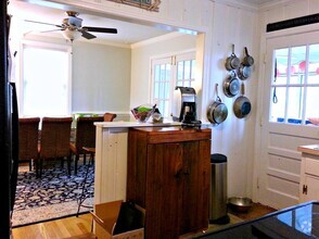 Building Photo - 3 BR / 2 BA Outdoor lovers dream! Near For...