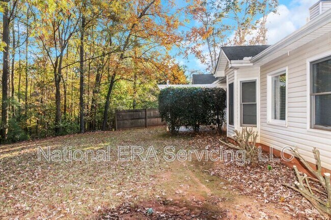 Building Photo - 30 Allen Oaks Way