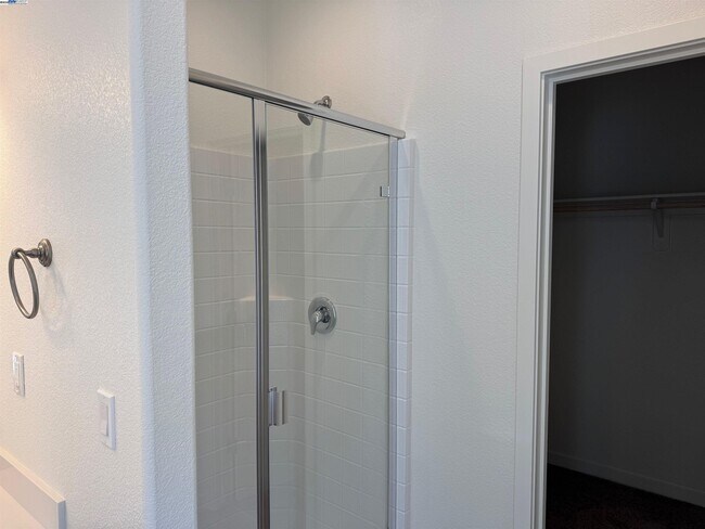 Building Photo - 4671 Irma Dr