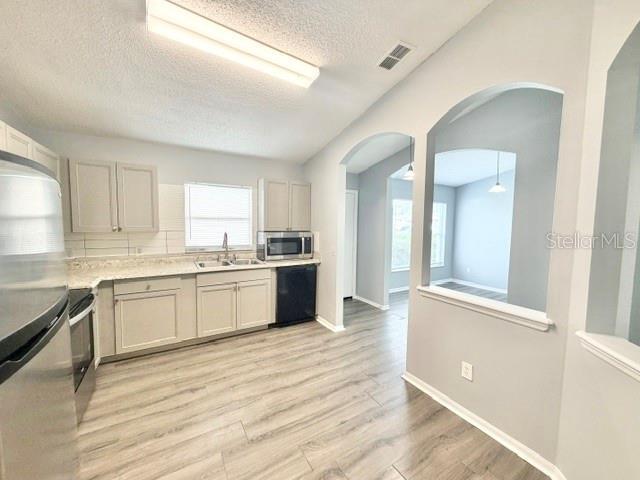 Building Photo - 1081 Leeward Dr