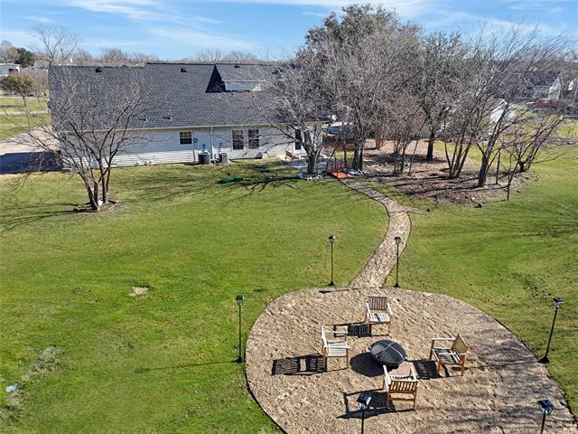 Building Photo - 20074 Saratoga Trail