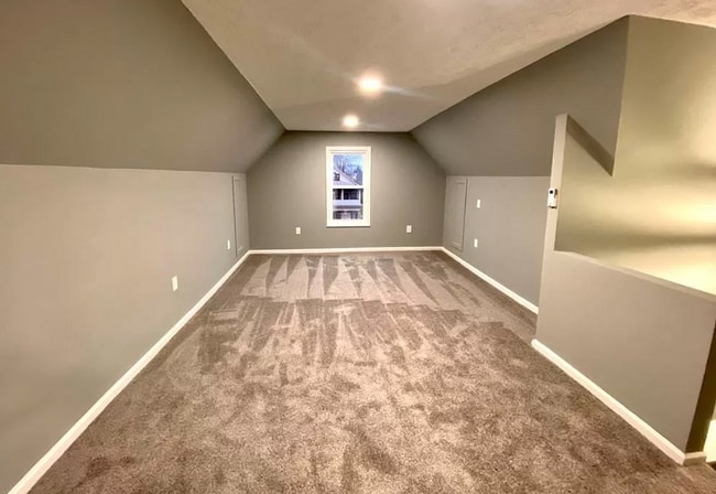 Building Photo - Gorgeous 4 bd, 2.5 bth Lakewood Stunner!