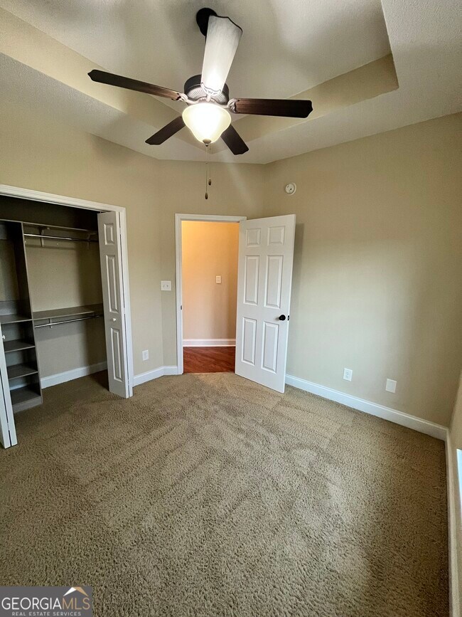 Building Photo - 416 Hunts Landing Dr