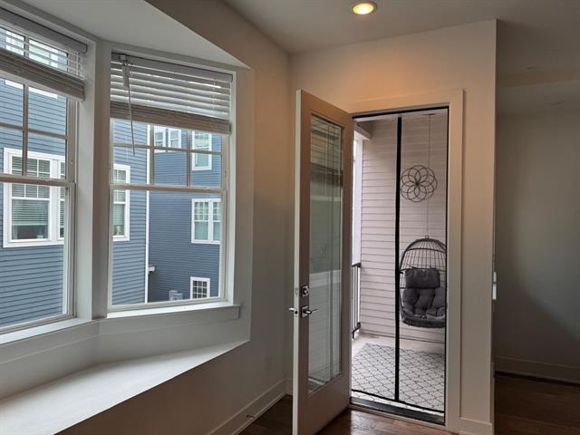 Building Photo - 645 N Tyler St