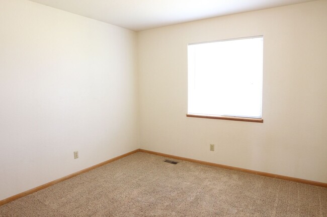 Building Photo - 442 Dunne Dr